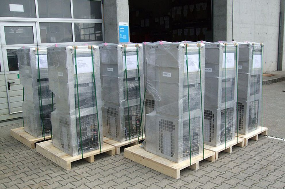 We send grain cooling units and crane air-conditioning units to everywhere in the world.